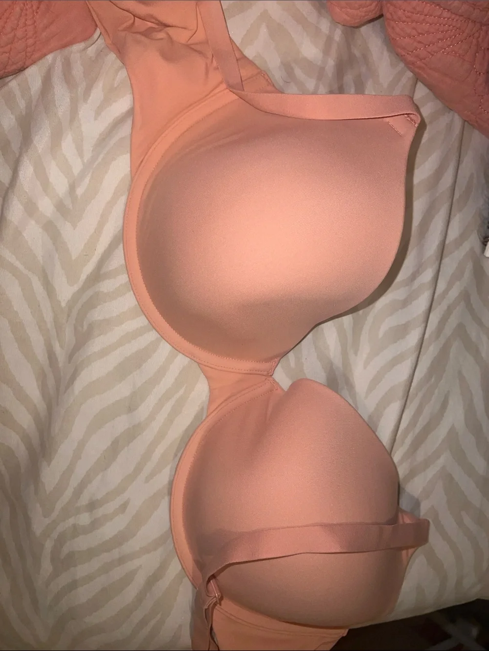 SKIMS T-Shirt Bra - LIMITED EDITION Desert Clay Color - Picture 2 of 4